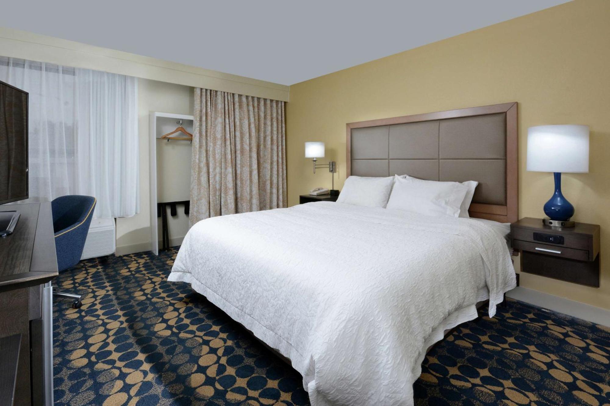 Hampton Inn Roxboro Bagian luar foto