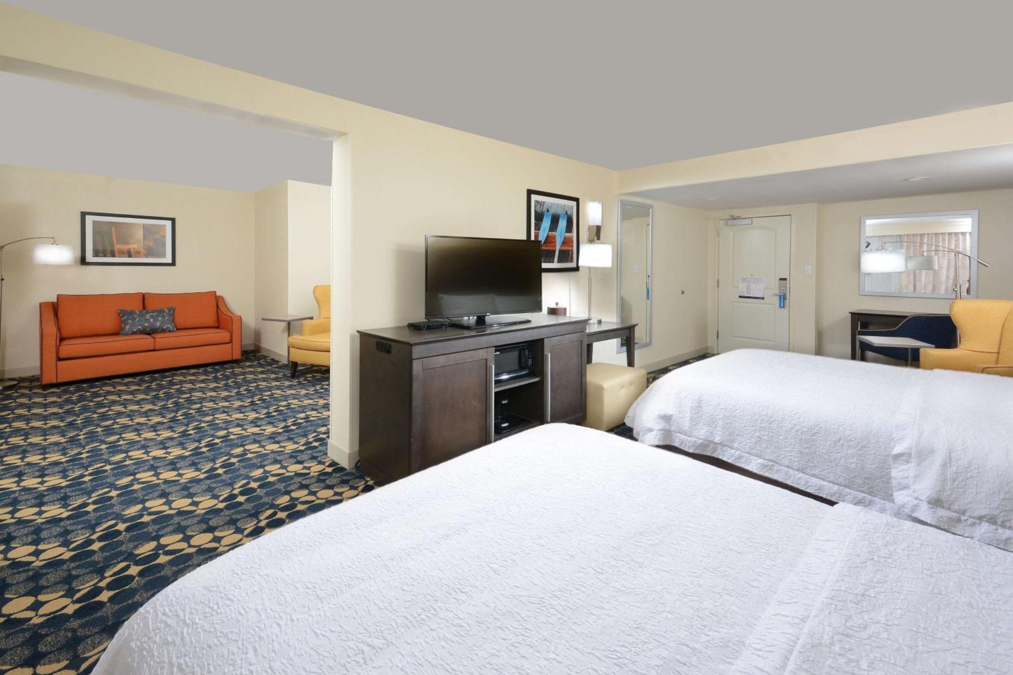 Hampton Inn Roxboro Bagian luar foto