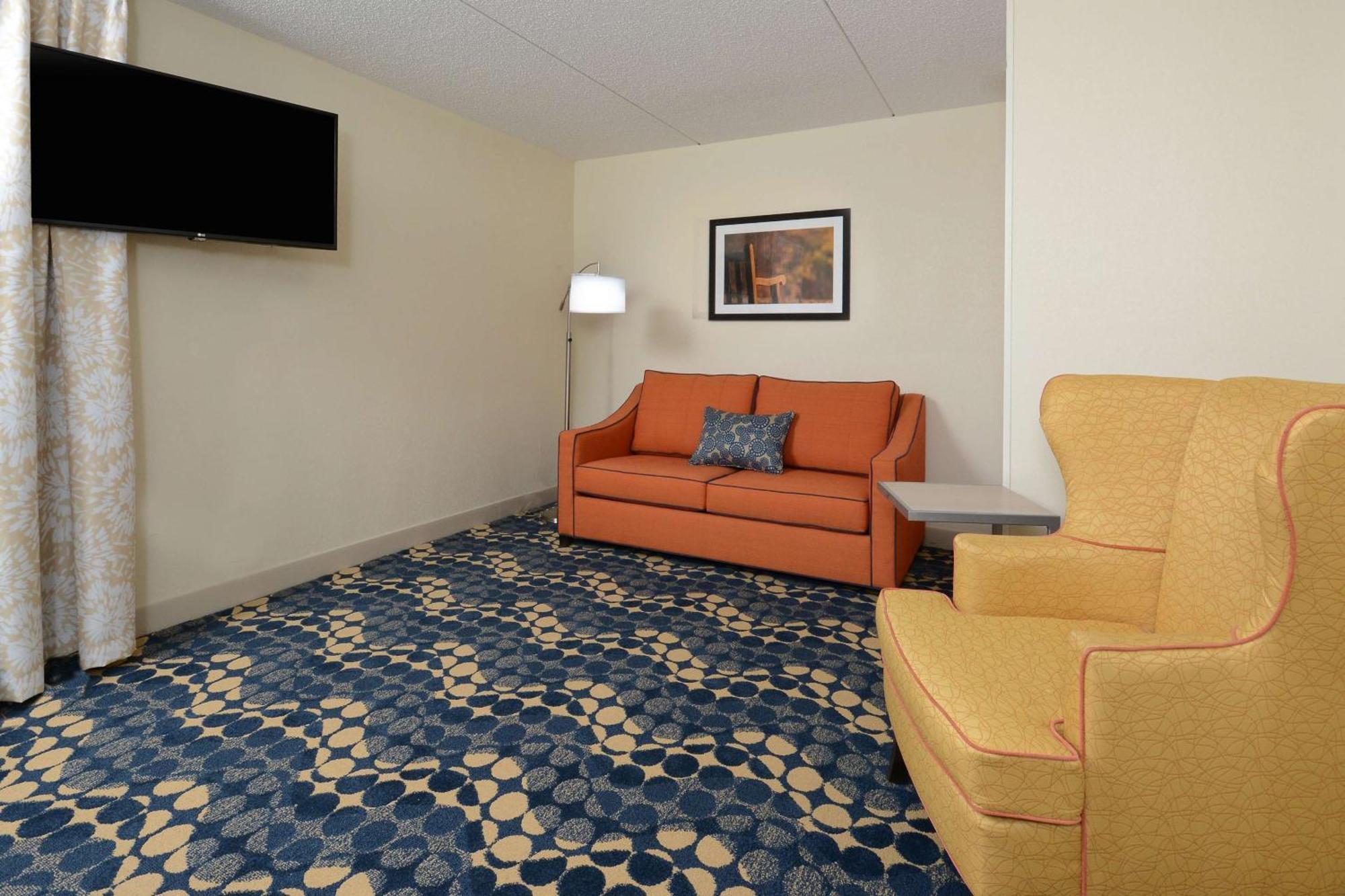 Hampton Inn Roxboro Bagian luar foto