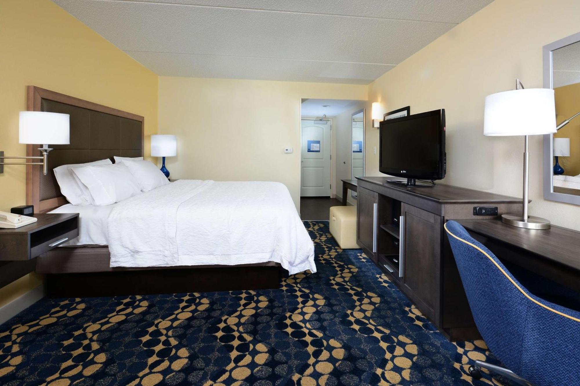 Hampton Inn Roxboro Bagian luar foto