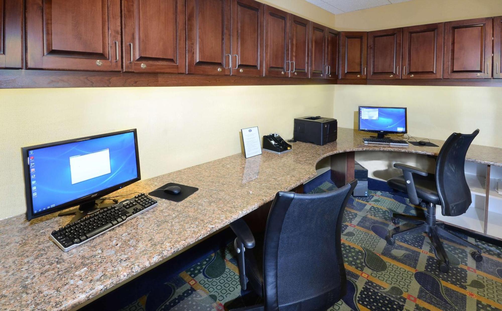 Hampton Inn Roxboro Bagian luar foto