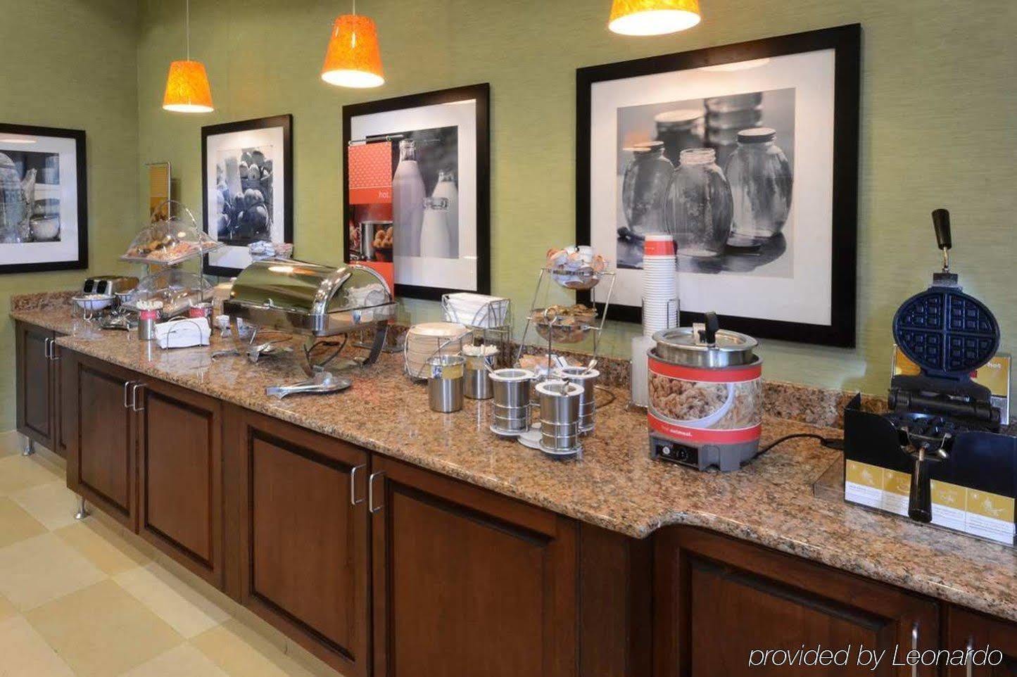 Hampton Inn Roxboro Bagian luar foto